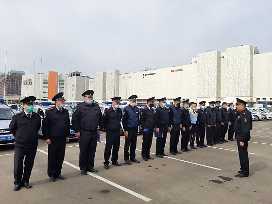 Руководство УВД по САО провело смотр автомобильной техники 