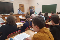 Полицейские Северного округа в рамках операции «Дети России-2021» провели профилактическую лекцию в школе