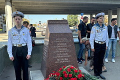 Член Общественного Совета при УВД по САО Сергей Ладочкин принял участие в городской акции и возложении цветов