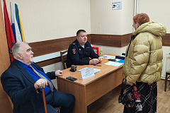 Член Общественного совета при УВД по САО Владимир Носов принял участие в приёме граждан
