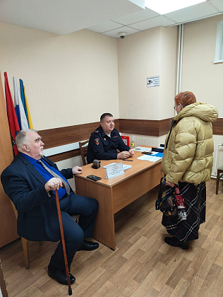Член Общественного совета при УВД по САО Владимир Носов принял участие в приёме граждан