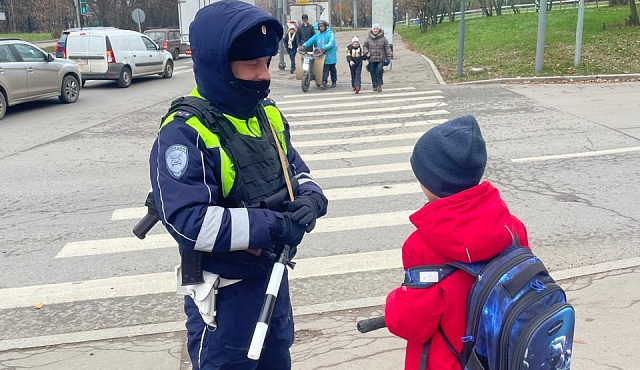Сотрудники Госавтоинспекции севера Москвы провели профилактическое мероприятие «Пешеход-ребенок»